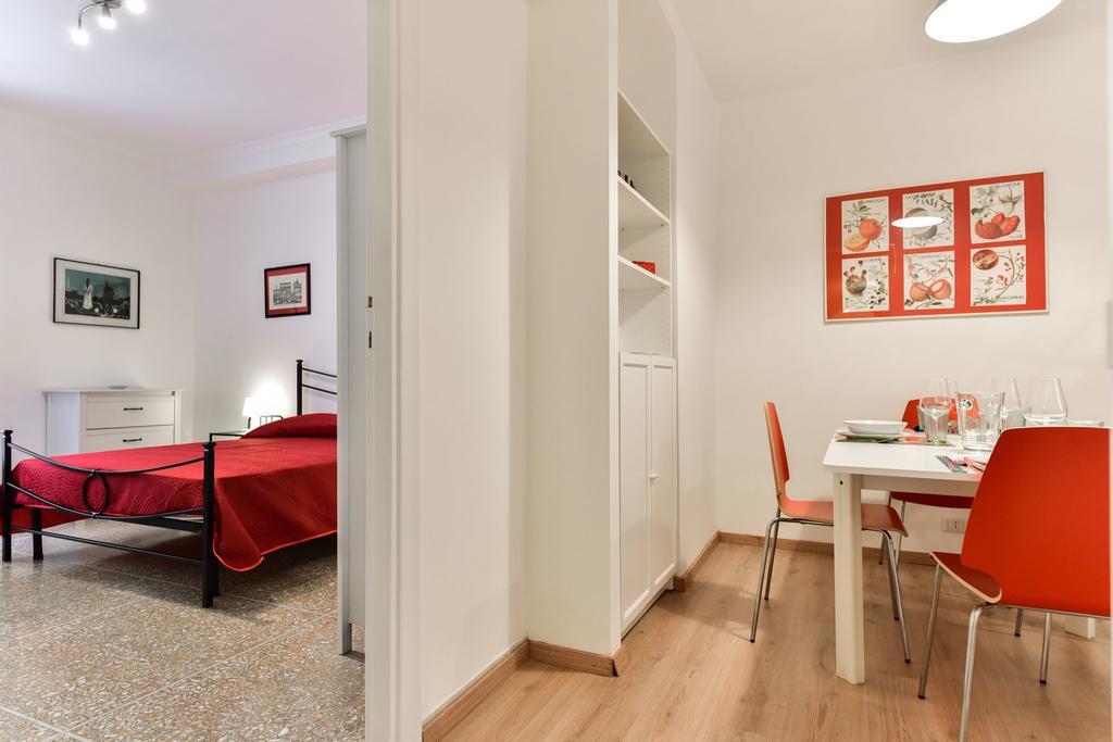 Red & White Vatican Apartment Рим Екстериор снимка